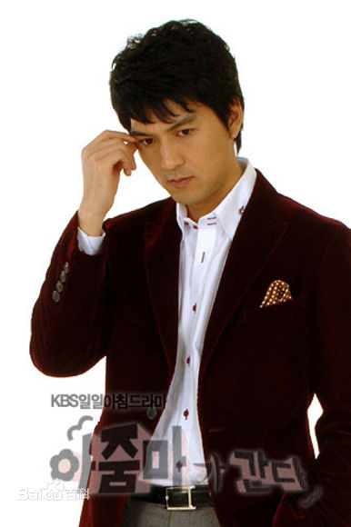 精选李必模( LEEPILLMO)图片