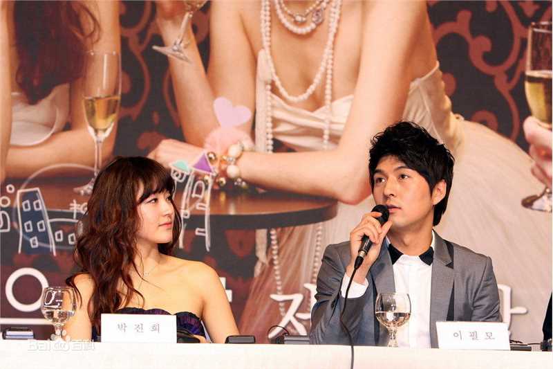 精选李必模( LEEPILLMO)图片