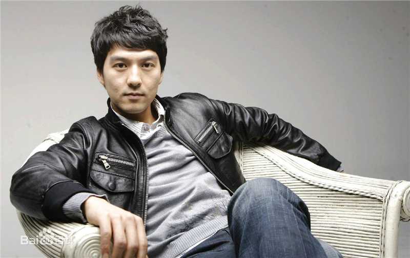 精选李必模( LEEPILLMO)图片