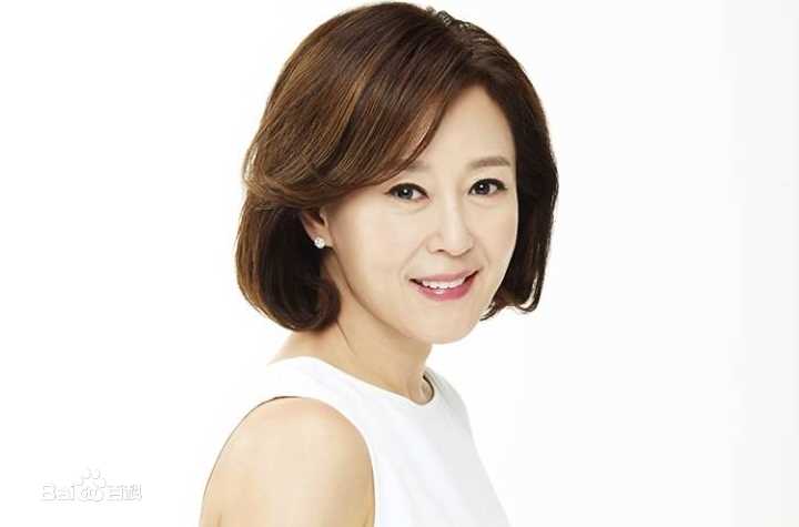 最新车和娟(，)性感图片