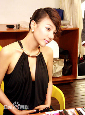 李彩英()韩国女影星生活照壁纸壁纸