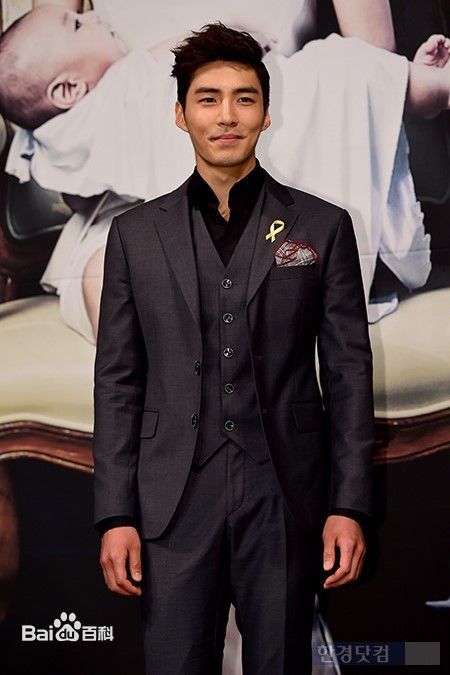 金庆南(Kim Kyung Nam)前后照片