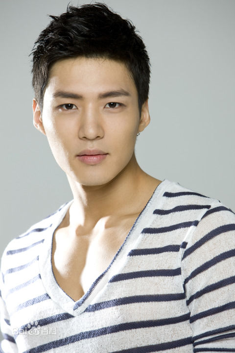 金庆南(Kim Kyung Nam)前后照片