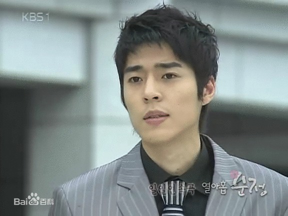 徐智锡()十九岁的纯情最新剧照