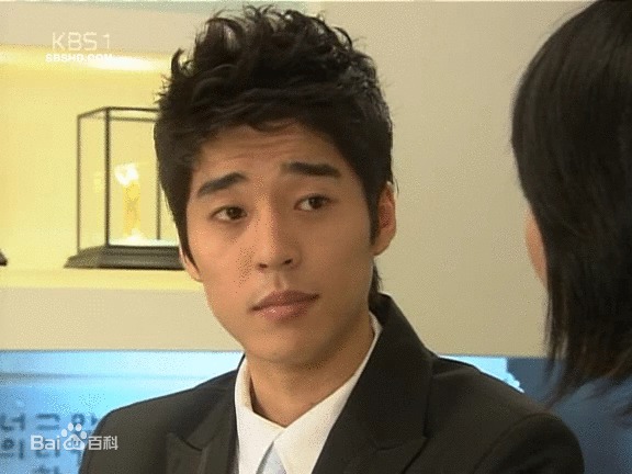 徐智锡()十九岁的纯情最新剧照