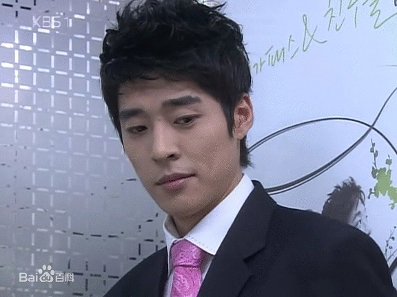 徐智锡()十九岁的纯情最新剧照