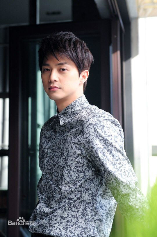 金志勋()采访前后照片