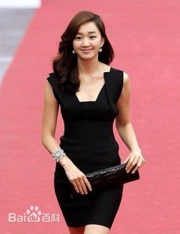 秀爱(Park Soo Ae、Su Ae)礼服秀图片图册
