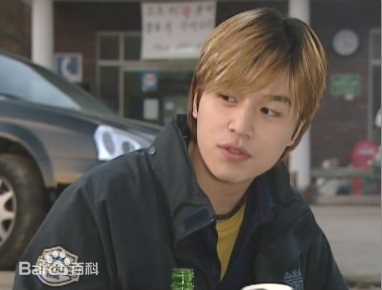 李栋旭( /Lee Dong Wook/ イ ドンウク)电视剧图册第1册素颜照壁纸