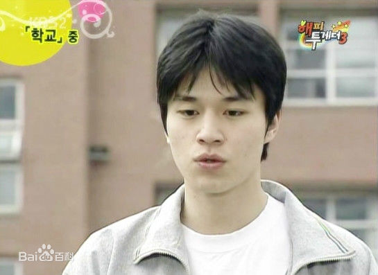 李栋旭( /Lee Dong Wook/ イ ドンウク)电视剧图册第1册素颜照壁纸