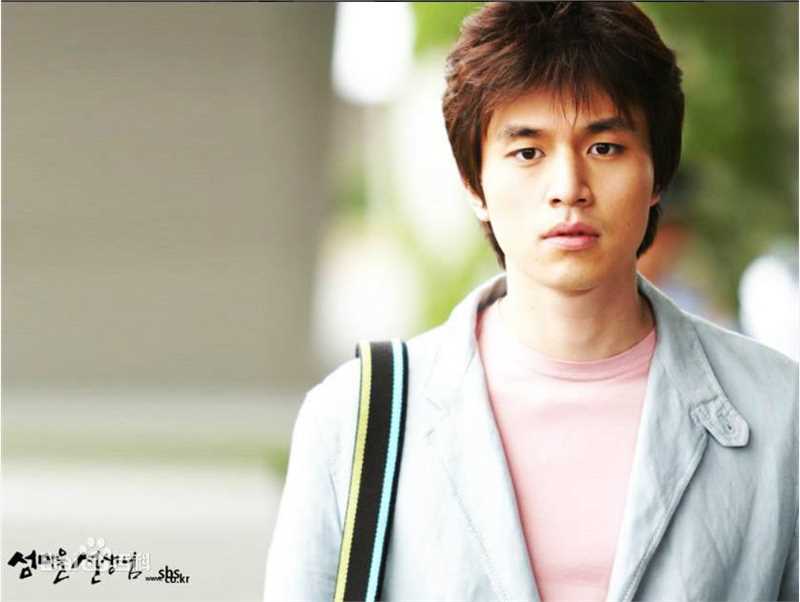 李栋旭( /Lee Dong Wook/ イ ドンウク)电视剧图册第1册素颜照壁纸