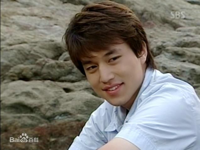 李栋旭( /Lee Dong Wook/ イ ドンウク)电视剧图册第1册素颜照壁纸