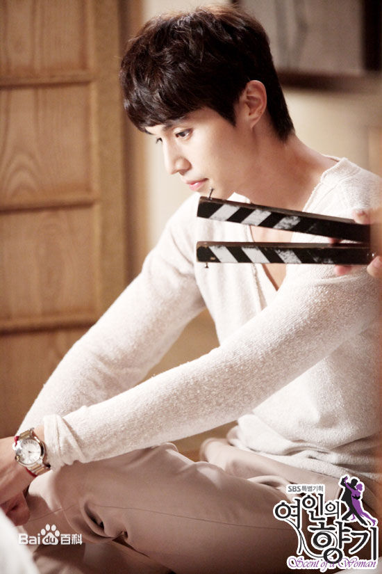 李栋旭( /Lee Dong Wook/ イ ドンウク)2011 女人的香气素颜照相册