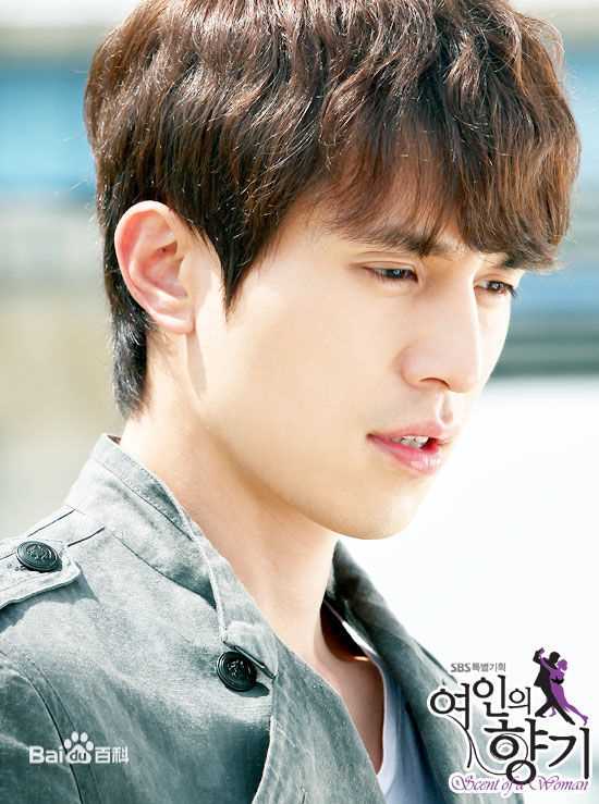 李栋旭( /Lee Dong Wook/ イ ドンウク)2011 女人的香气素颜照相册