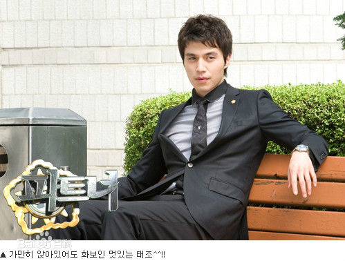 李栋旭( /Lee Dong Wook/ イ ドンウク)2009 伙伴/搭档素颜照壁纸