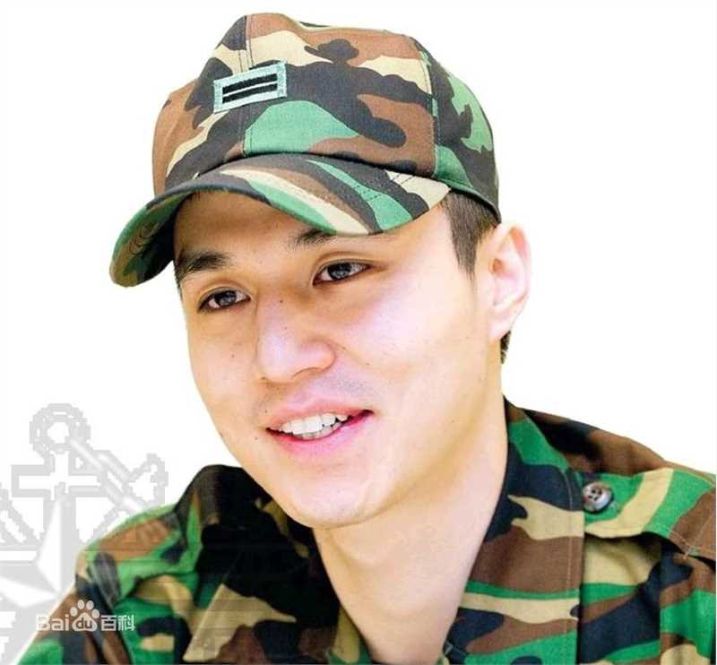 李栋旭( /Lee Dong Wook/ イ ドンウク)服役图册壁纸壁纸