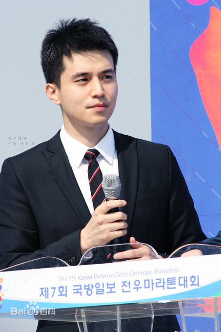 李栋旭( /Lee Dong Wook/ イ ドンウク)服役图册壁纸壁纸