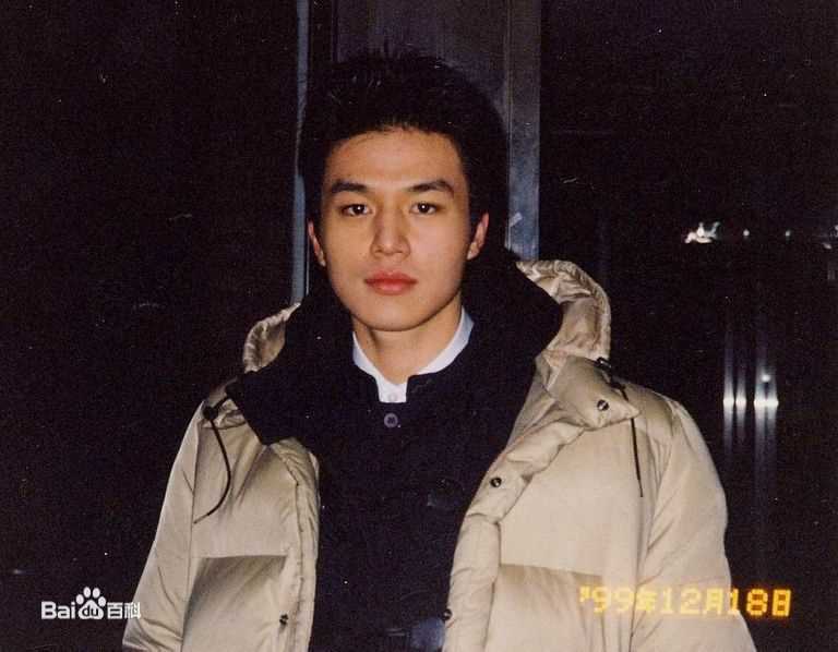 李栋旭( /Lee Dong Wook/ イ ドンウク)童年图册