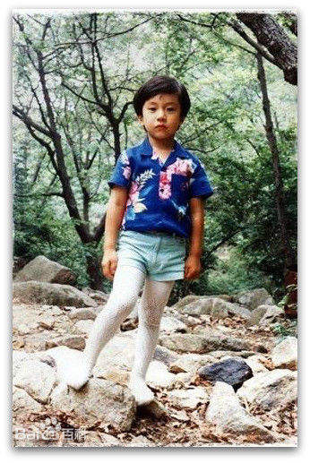 李栋旭( /Lee Dong Wook/ イ ドンウク)童年图册