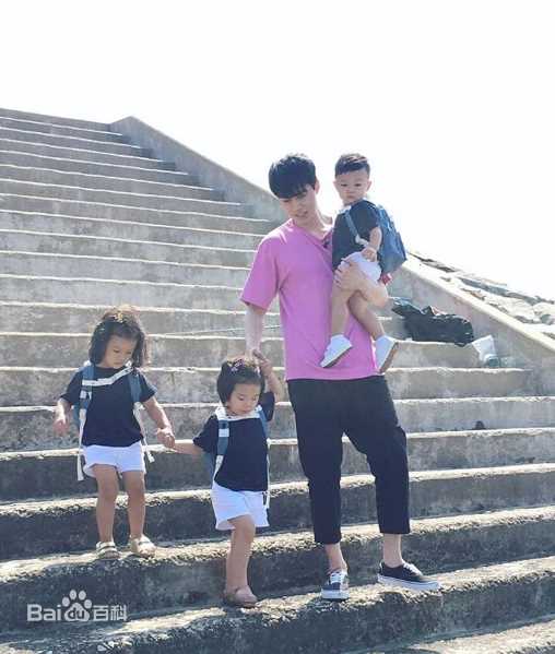 李栋旭( /Lee Dong Wook/ イ ドンウク)综艺节目素颜照相册