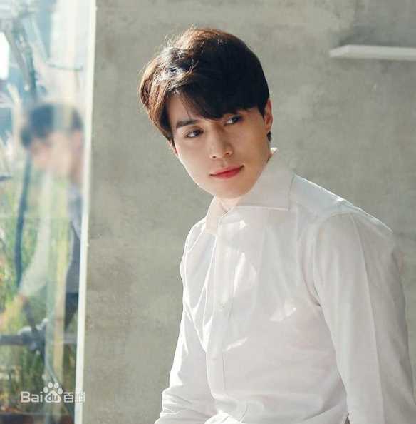 李栋旭( /Lee Dong Wook/ イ ドンウク)CF图册生活照