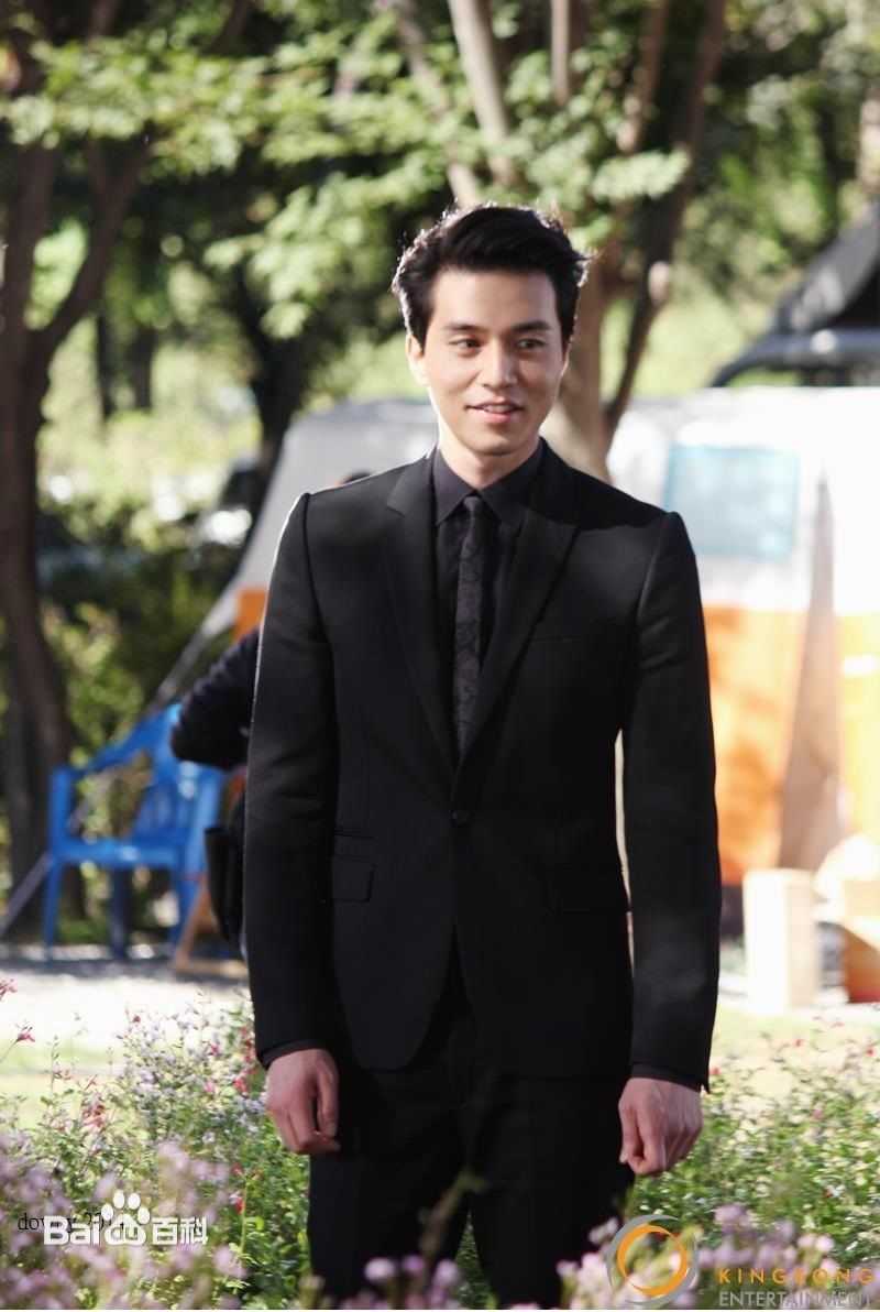 李栋旭( /Lee Dong Wook/ イ ドンウク)CF图册生活照