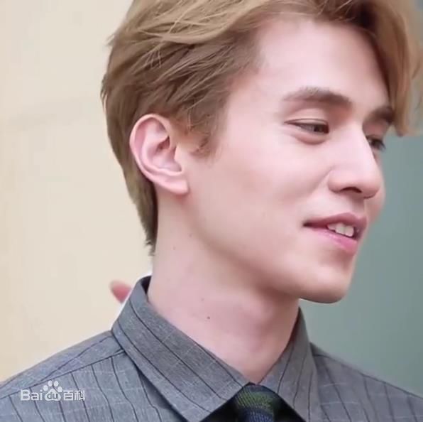 李栋旭( /Lee Dong Wook/ イ ドンウク)CF图册生活照