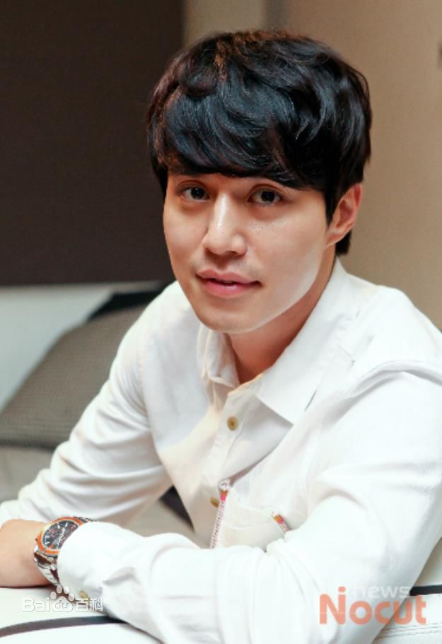 李栋旭( /Lee Dong Wook/ イ ドンウク)最新杂志壁纸