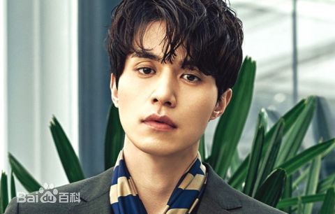 李栋旭( /Lee Dong Wook/ イ ドンウク)最新杂志壁纸