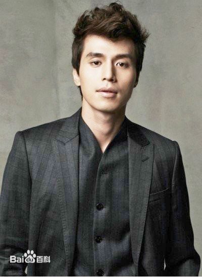 李栋旭( /Lee Dong Wook/ イ ドンウク)最新杂志壁纸