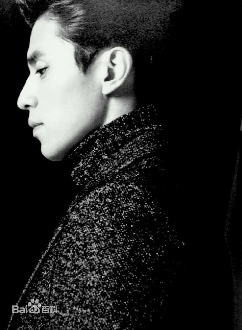 李栋旭( /Lee Dong Wook/ イ ドンウク)最新杂志壁纸