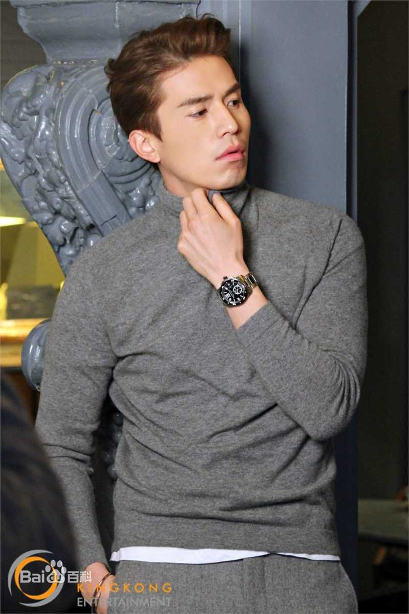 李栋旭( /Lee Dong Wook/ イ ドンウク)最新杂志壁纸