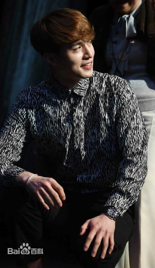 李栋旭( /Lee Dong Wook/ イ ドンウク)粉丝见面会素颜照壁纸