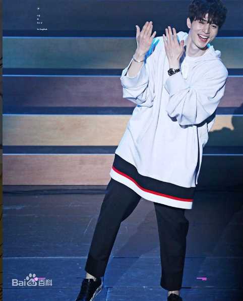 李栋旭( /Lee Dong Wook/ イ ドンウク)粉丝见面会素颜照壁纸