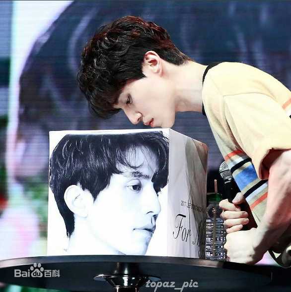 李栋旭( /Lee Dong Wook/ イ ドンウク)粉丝见面会素颜照壁纸