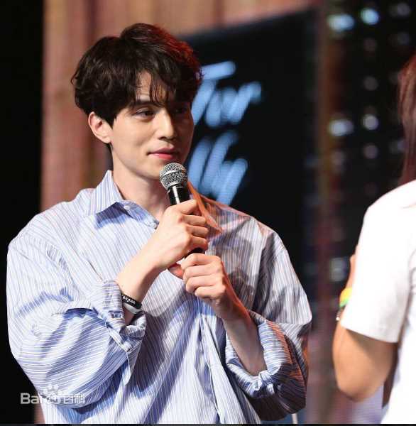 李栋旭( /Lee Dong Wook/ イ ドンウク)粉丝见面会素颜照壁纸