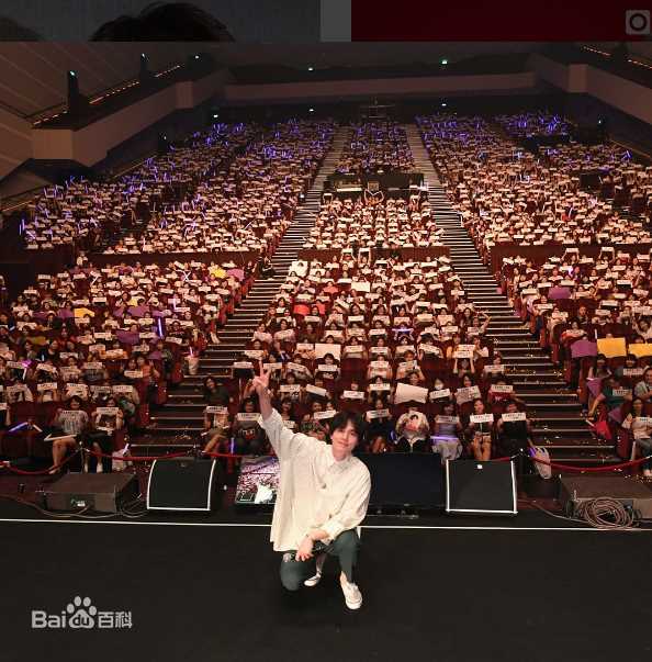 李栋旭( /Lee Dong Wook/ イ ドンウク)粉丝见面会素颜照壁纸