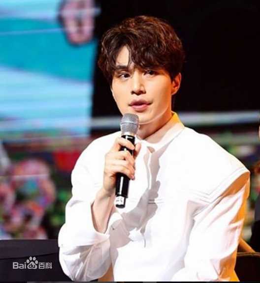 李栋旭( /Lee Dong Wook/ イ ドンウク)粉丝见面会素颜照壁纸