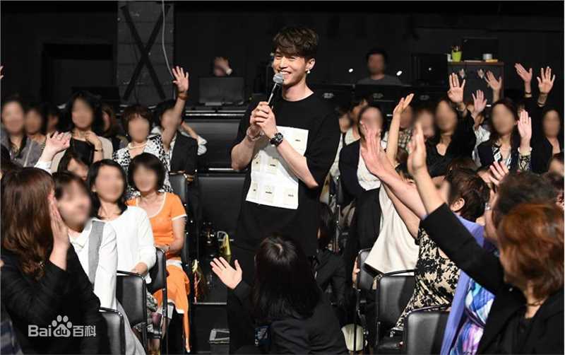 李栋旭( /Lee Dong Wook/ イ ドンウク)粉丝见面会素颜照壁纸