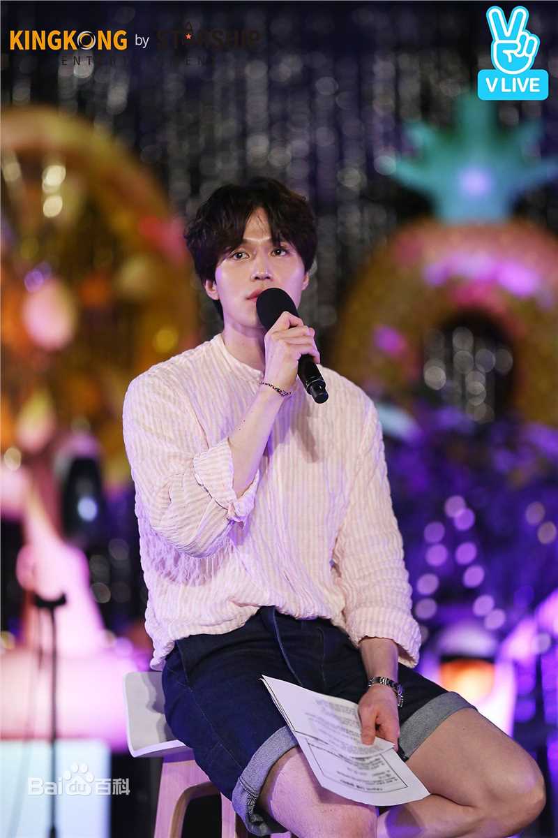 李栋旭( /Lee Dong Wook/ イ ドンウク)的On the Air性感图片图集