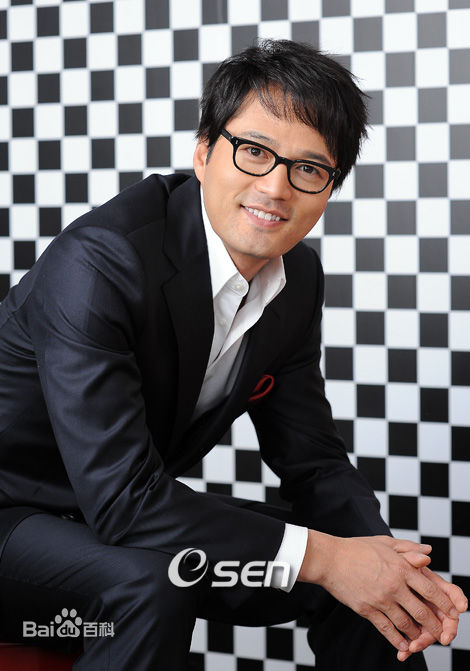 最优质金成泽生活照