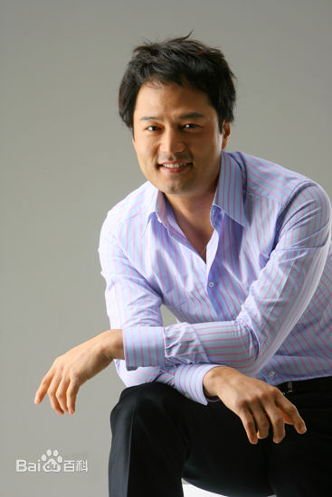 最优质金成泽生活照