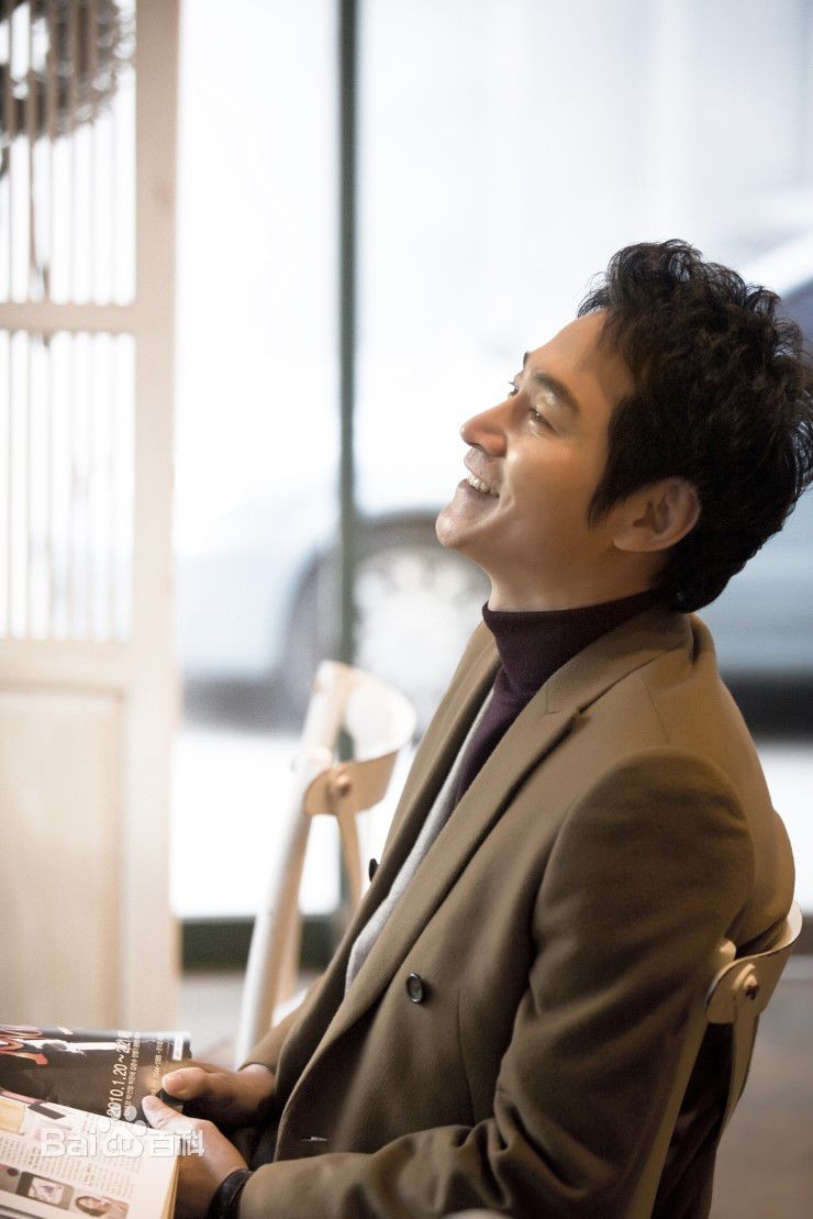 郑普硕( / Jung Bosuck)郑宝石图片图册