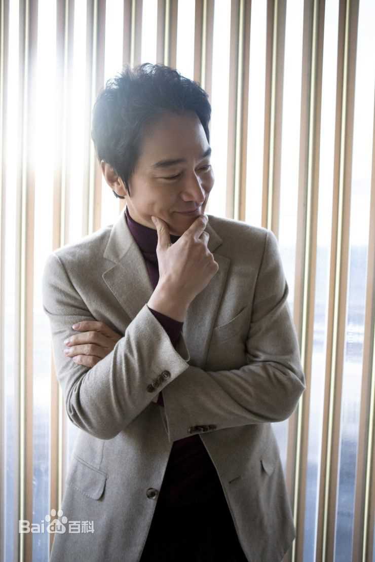 郑普硕( / Jung Bosuck)郑宝石图片图册