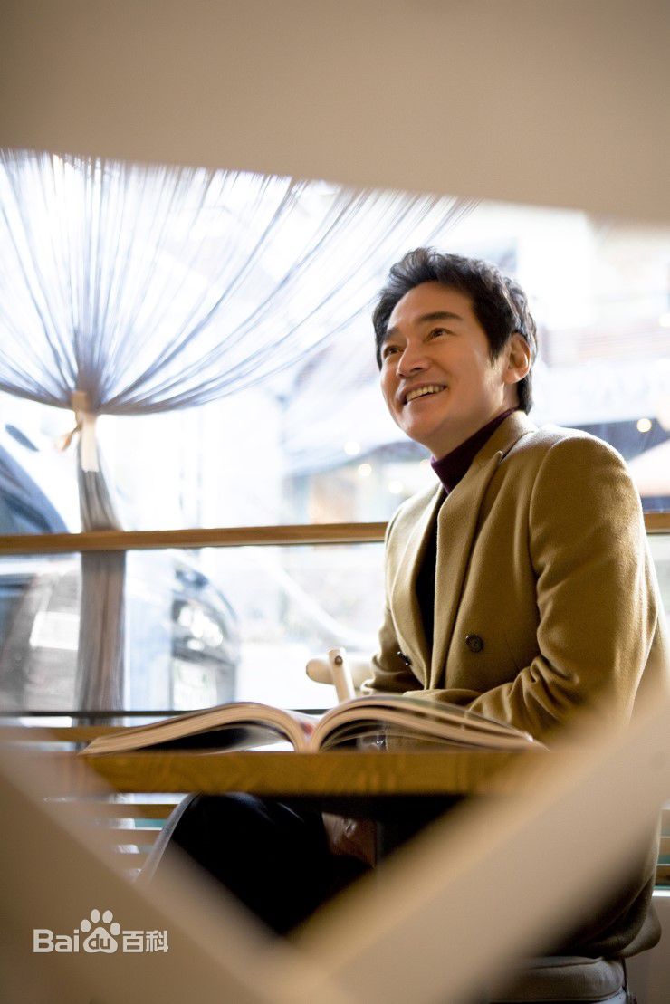 郑普硕( / Jung Bosuck)郑宝石图片图册