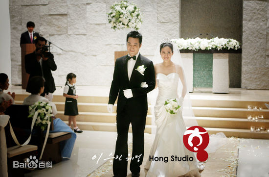 李昌勋((韩）/Lee, Chang-Hoon)结婚性感图片图集