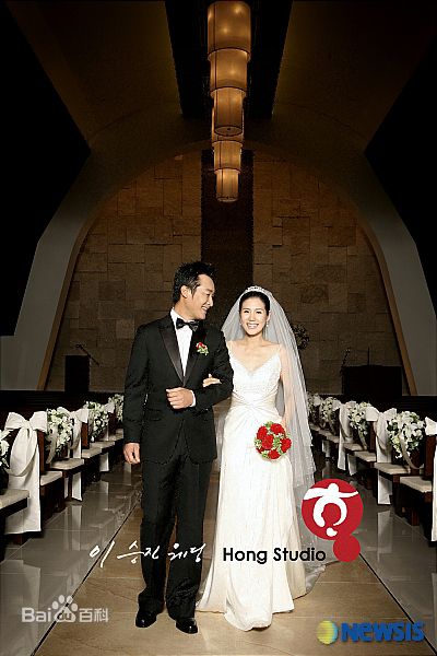 李昌勋((韩）/Lee, Chang-Hoon)结婚性感图片图集