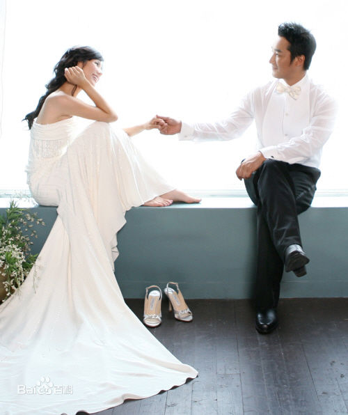 李昌勋((韩）/Lee, Chang-Hoon)结婚性感图片图集