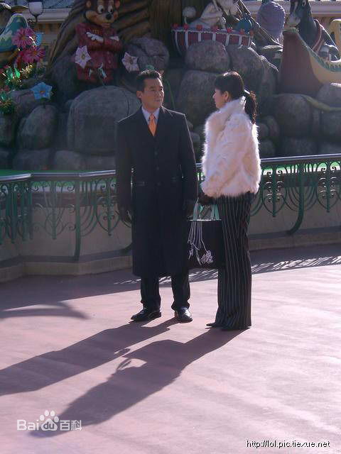 李昌勋((韩）/Lee, Chang-Hoon)百万朵玫瑰最新剧照