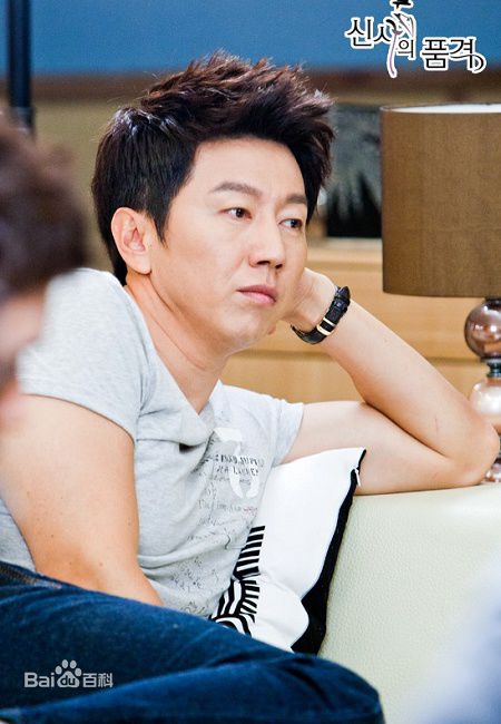 金秀路、金相中（原名）( Kim Su-Ro)生活中的金秀路壁纸壁纸